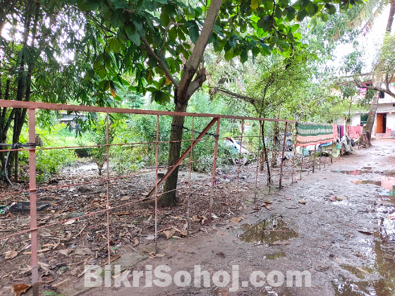 জমি বিক্রয় করা হইবে